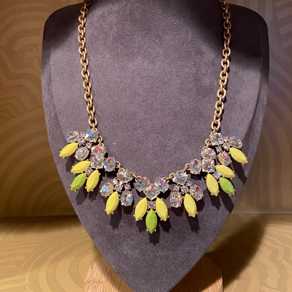 Like New J Crew Yellow Green Gold Necklace - Picture 3 of 5